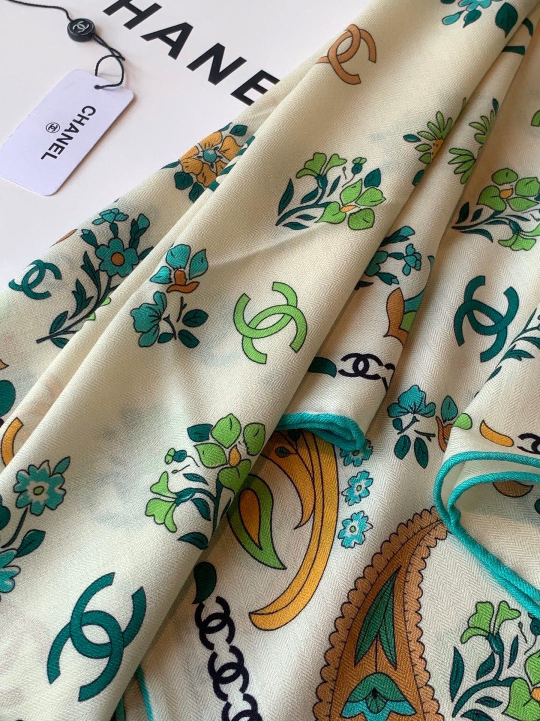 CHANEL 26S SCARF 135 IN CASHMERE AND SILK 306128