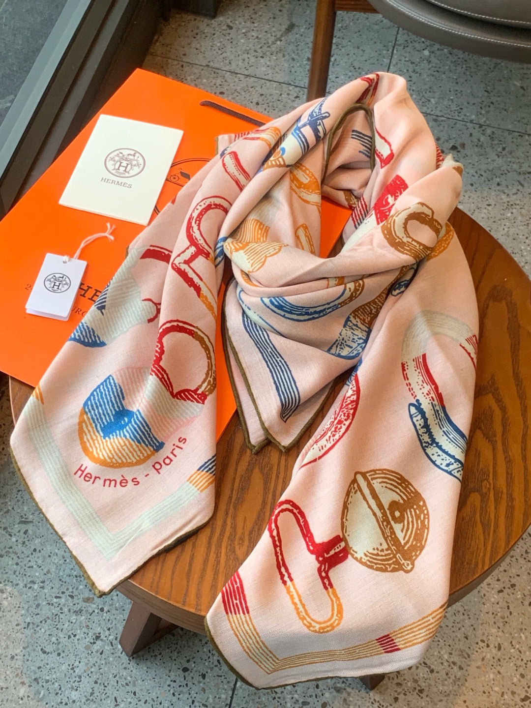HERMES 26S PRINTED SQUARE SCARF 135 IN CASHMERE AND SILK 307237