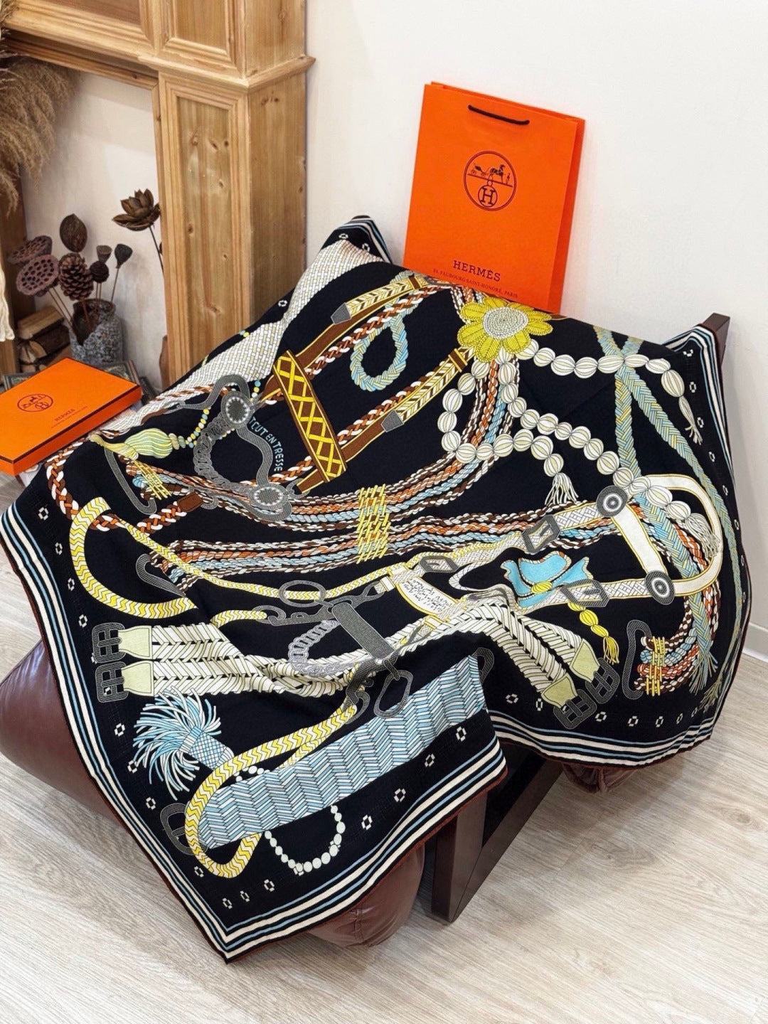 HERMES 26S PRINTED SQUARE SCARF 135 IN CASHMERE AND SILK 307244