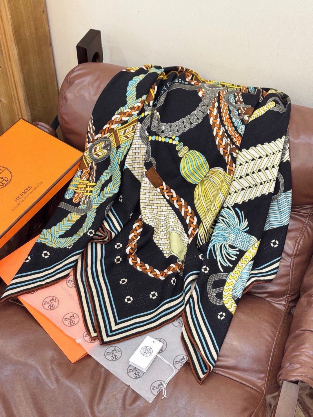 HERMES 26S PRINTED SQUARE SCARF 135 IN CASHMERE AND SILK 307244