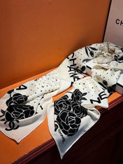 CHANEL 26S SCARF 140 IN CASHMERE AND SILK 309331