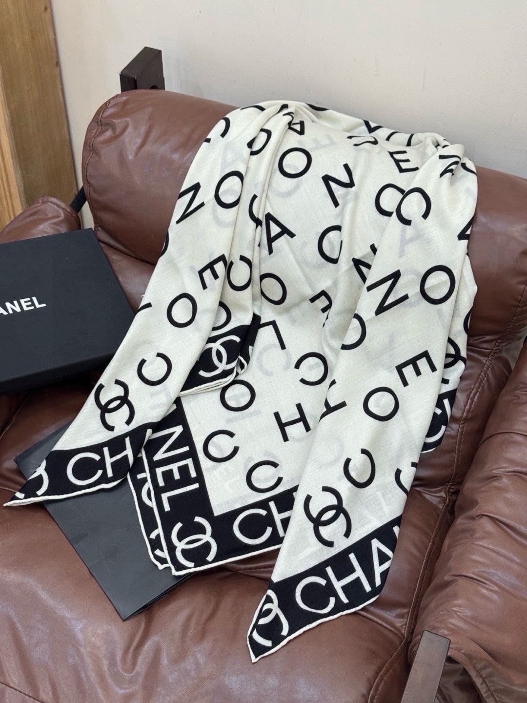 CHANEL 26S SCARF 135 IN CASHMERE AND SILK 309347