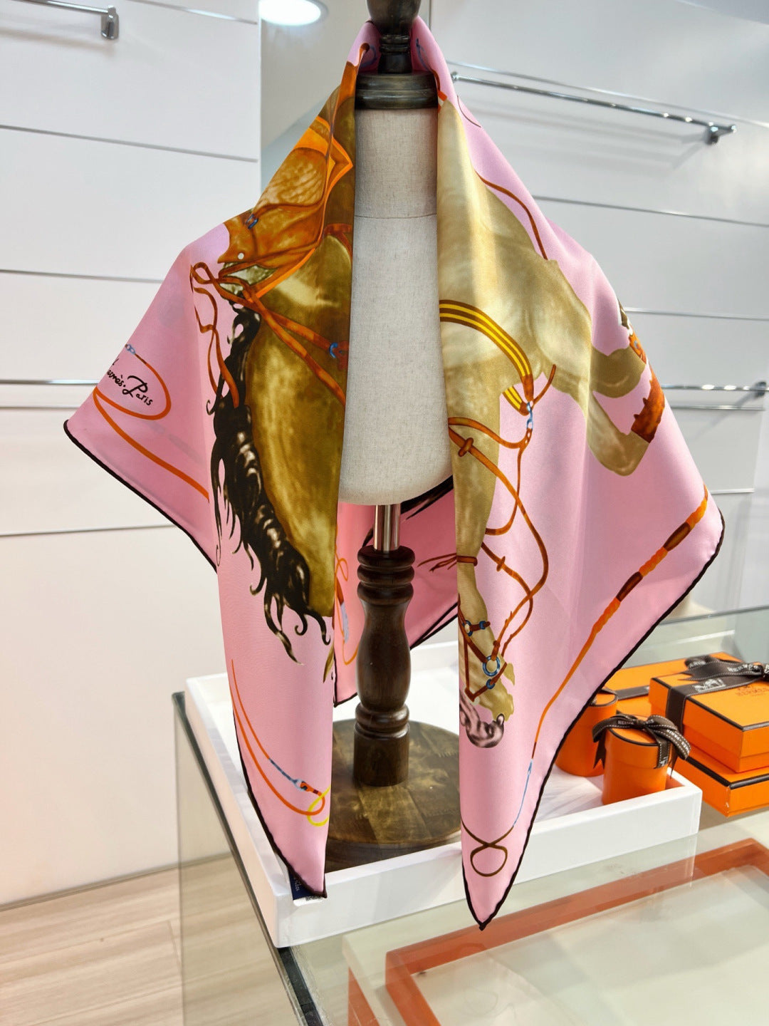 HERMES 26S PRINTED SQUARE SCARF 88 IN SILK 309921