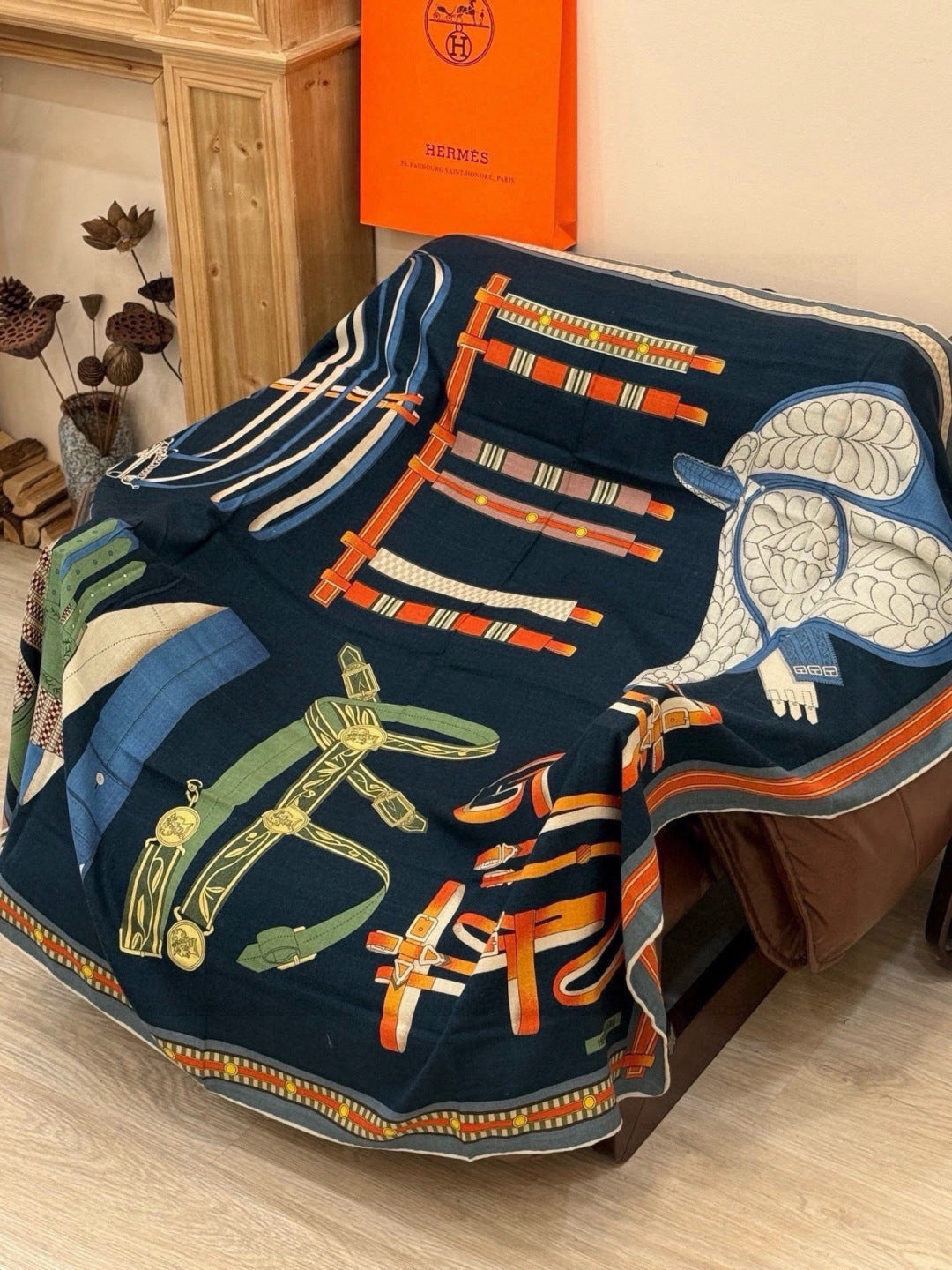 HERMES 26S PRINTED SQUARE SCARF 140 IN SILK 311926