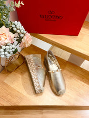 FLAT ESPADRILLE IN SILVER CALFSKIN 2 CM WITH STUDS
