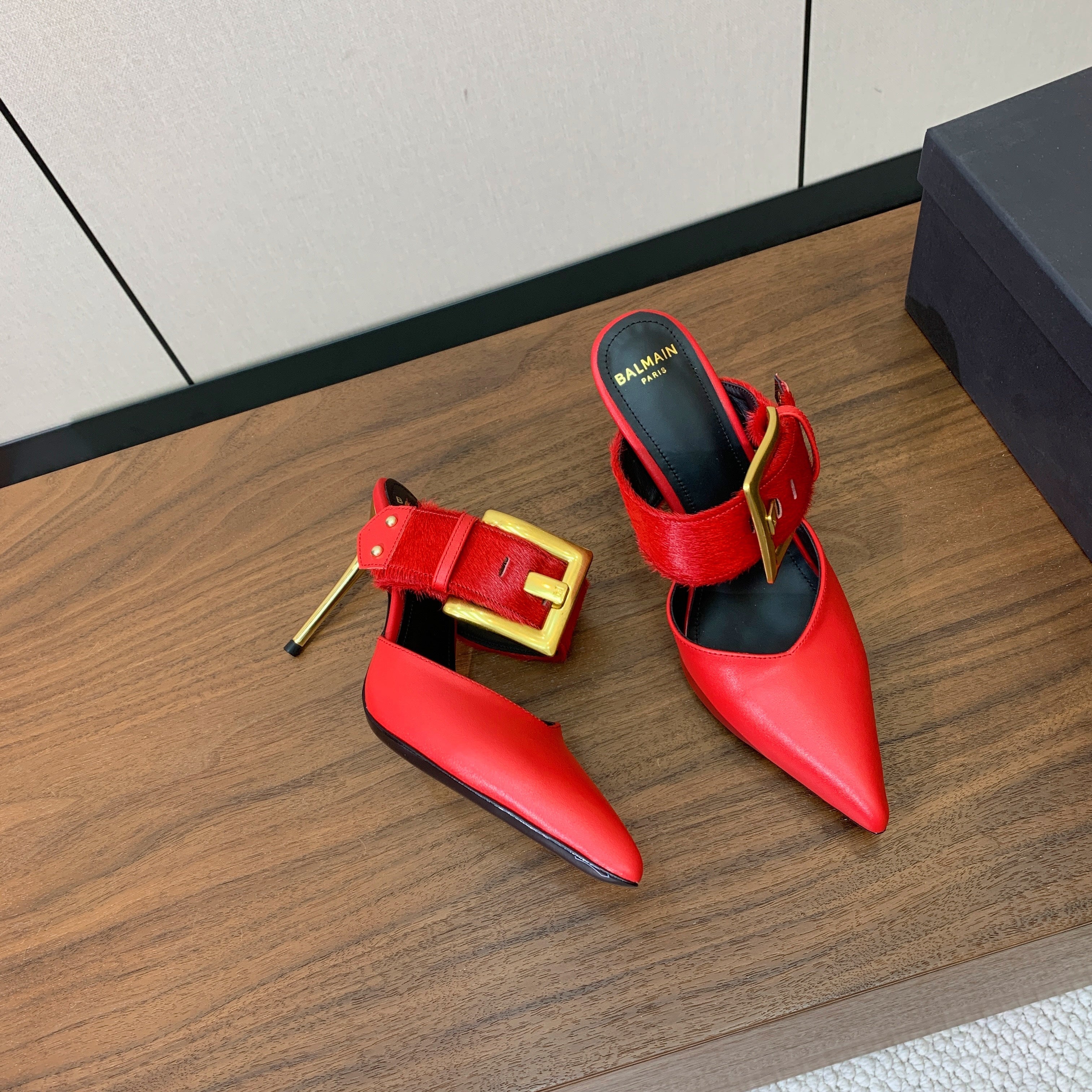 BALMAIN 26S HIGH-HEELED MULES 95 MM IN RED CALFSKIN AND PONY HAIR