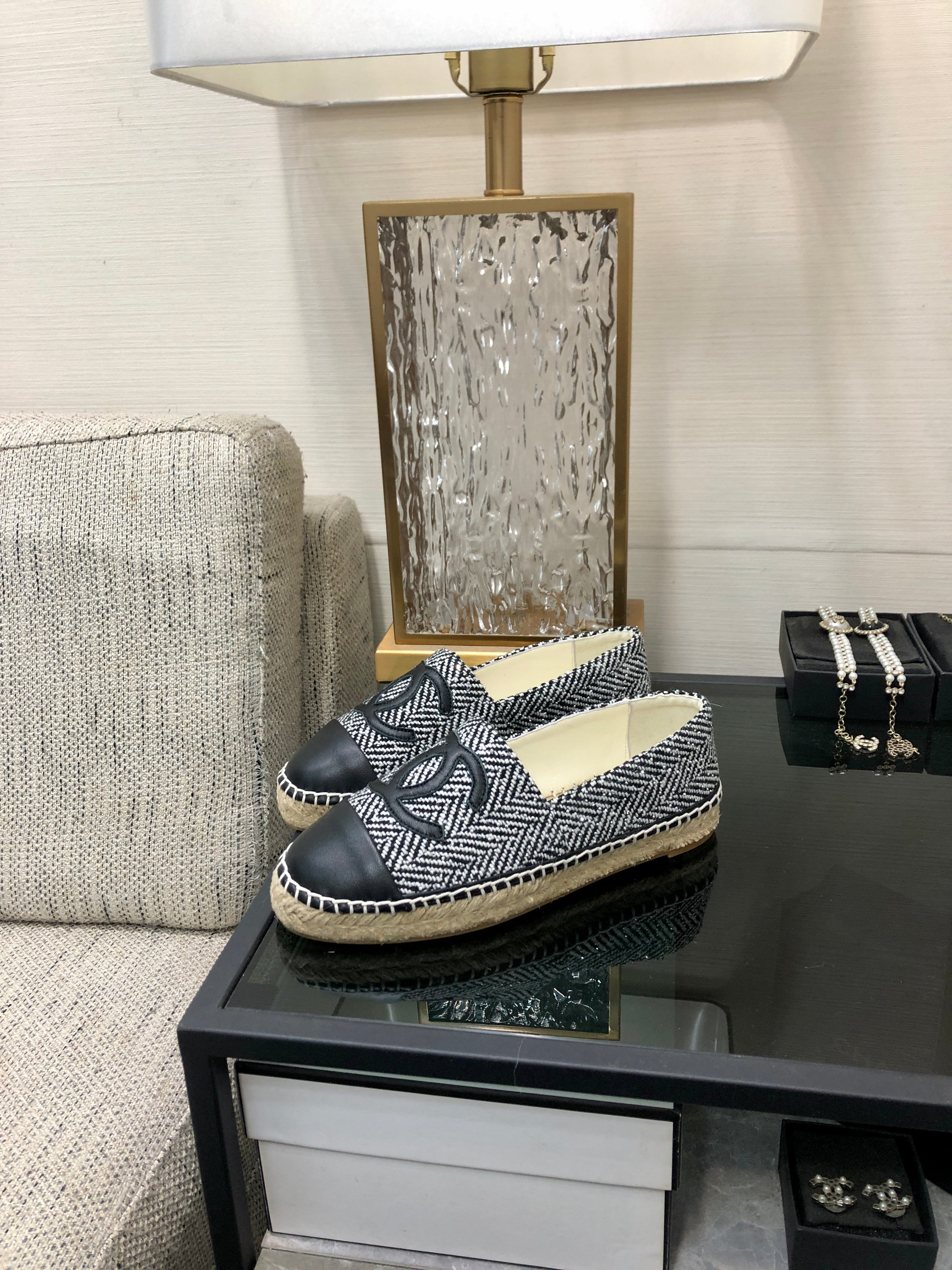 ESPADRILLE BLACK MIX WHITE TWEED FABRIC AND CALFSKIN FLATS 185046