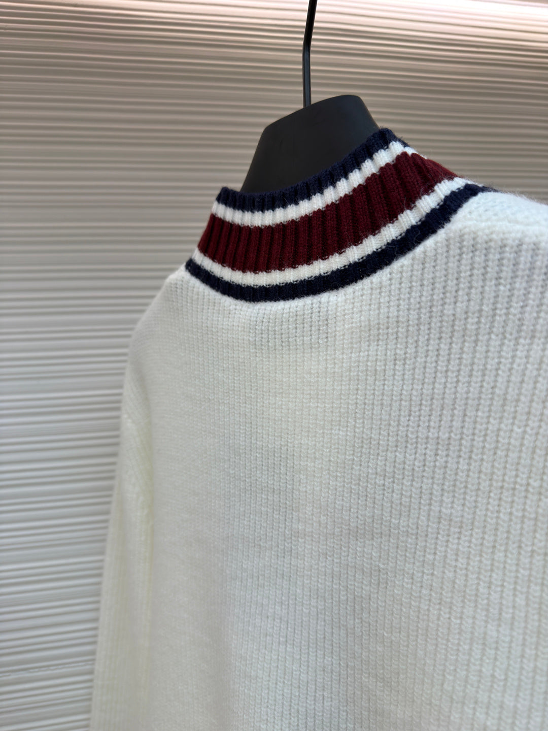 GUCCI 26S CARDIGAN 203