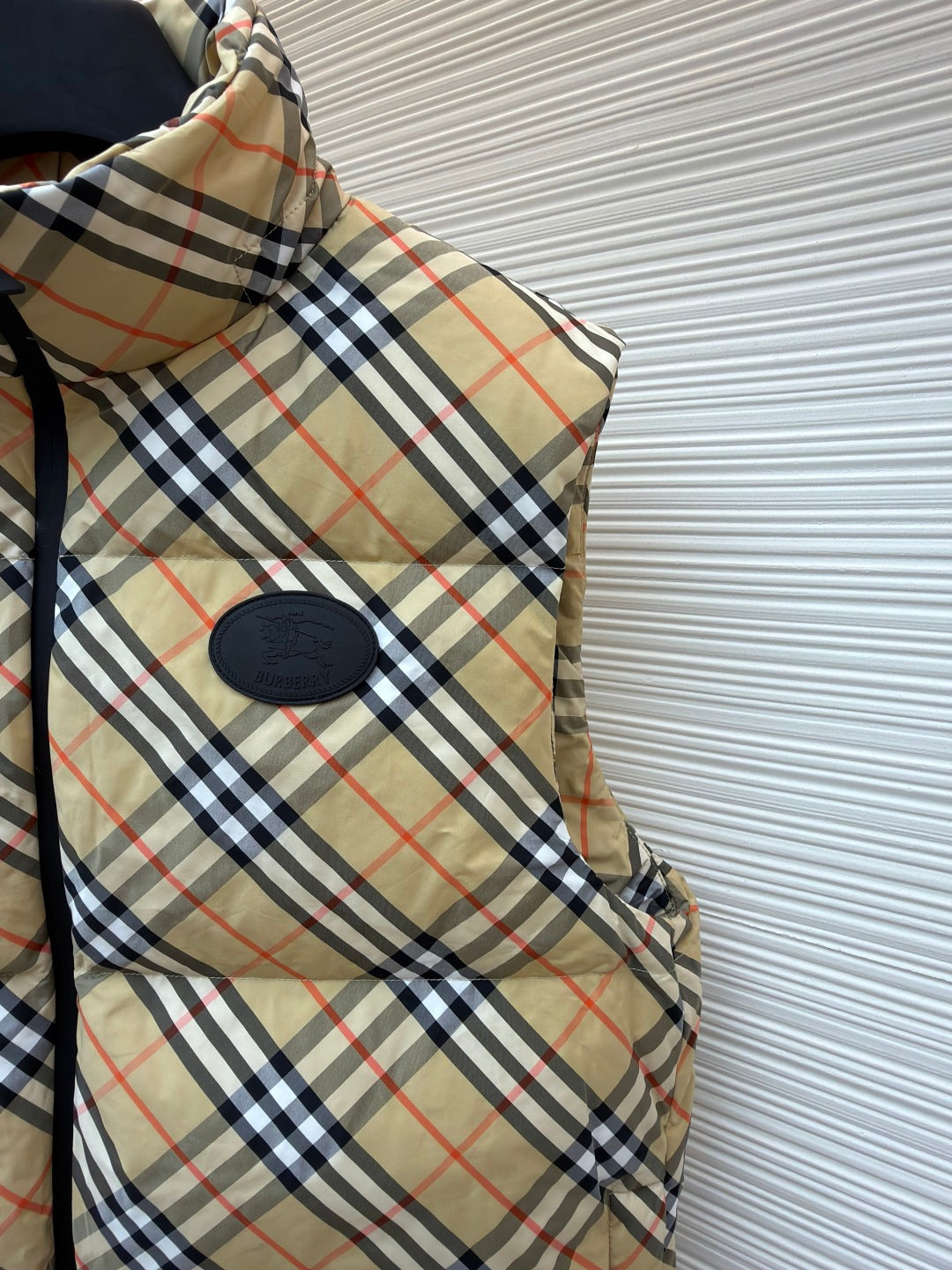 BURBERRY 26S PUFFER VEST 429