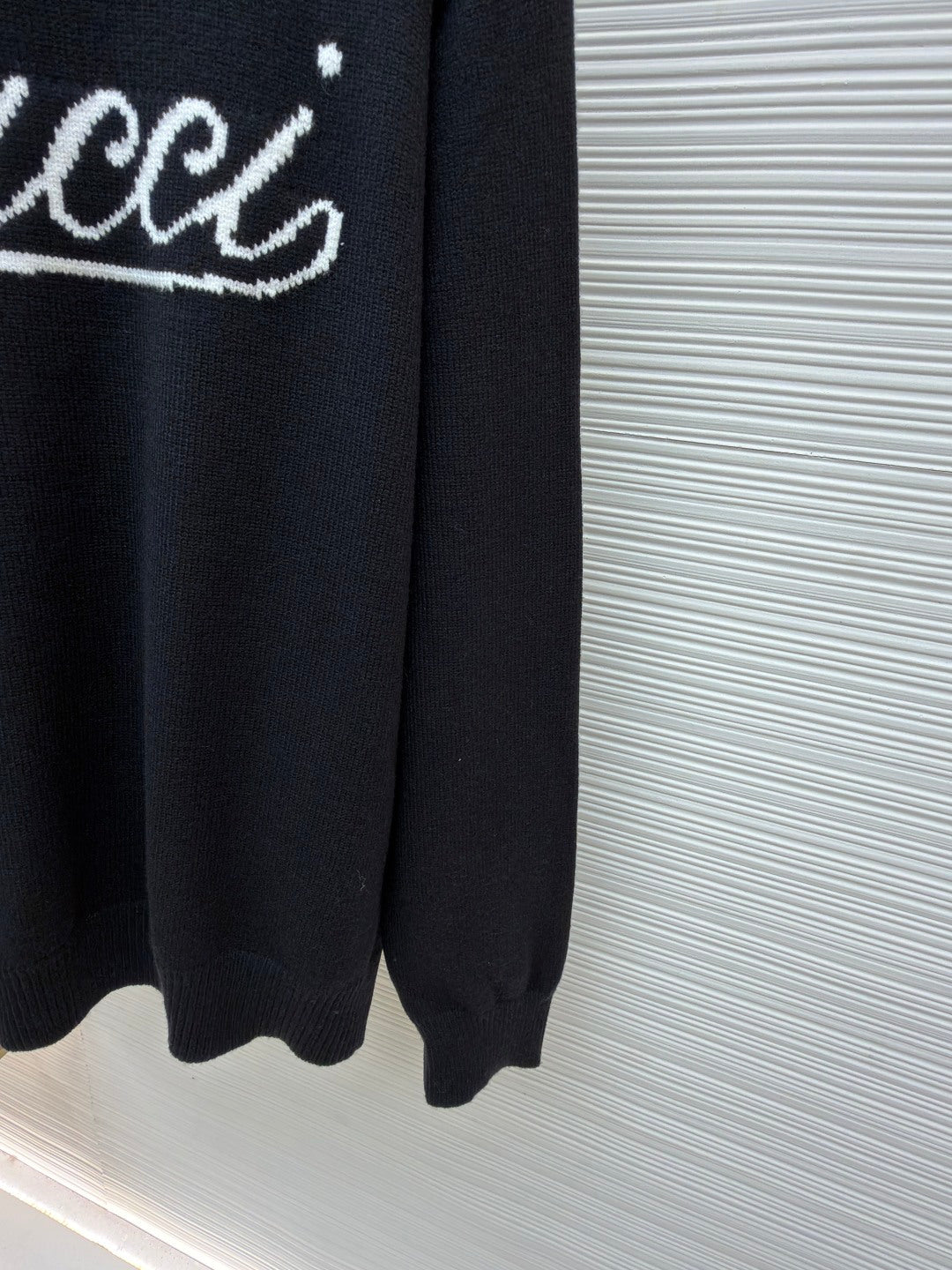 GUCCI 26S SWEATER 217