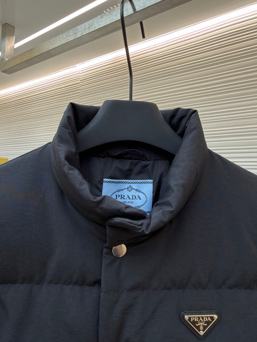 PRADA 25S PUFFER JACKET 460