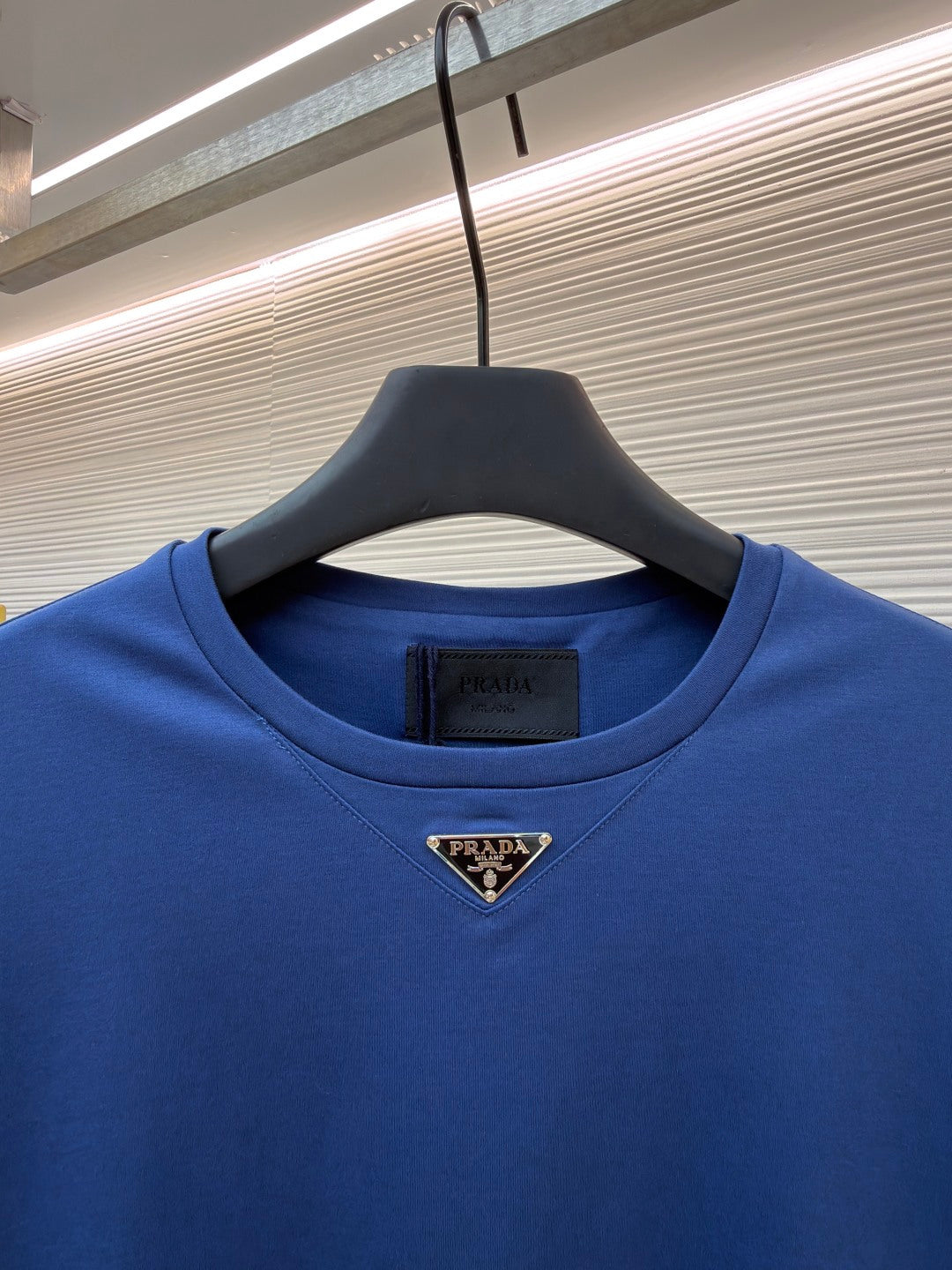 PRADA 26S T-SHIRT STYLE 876