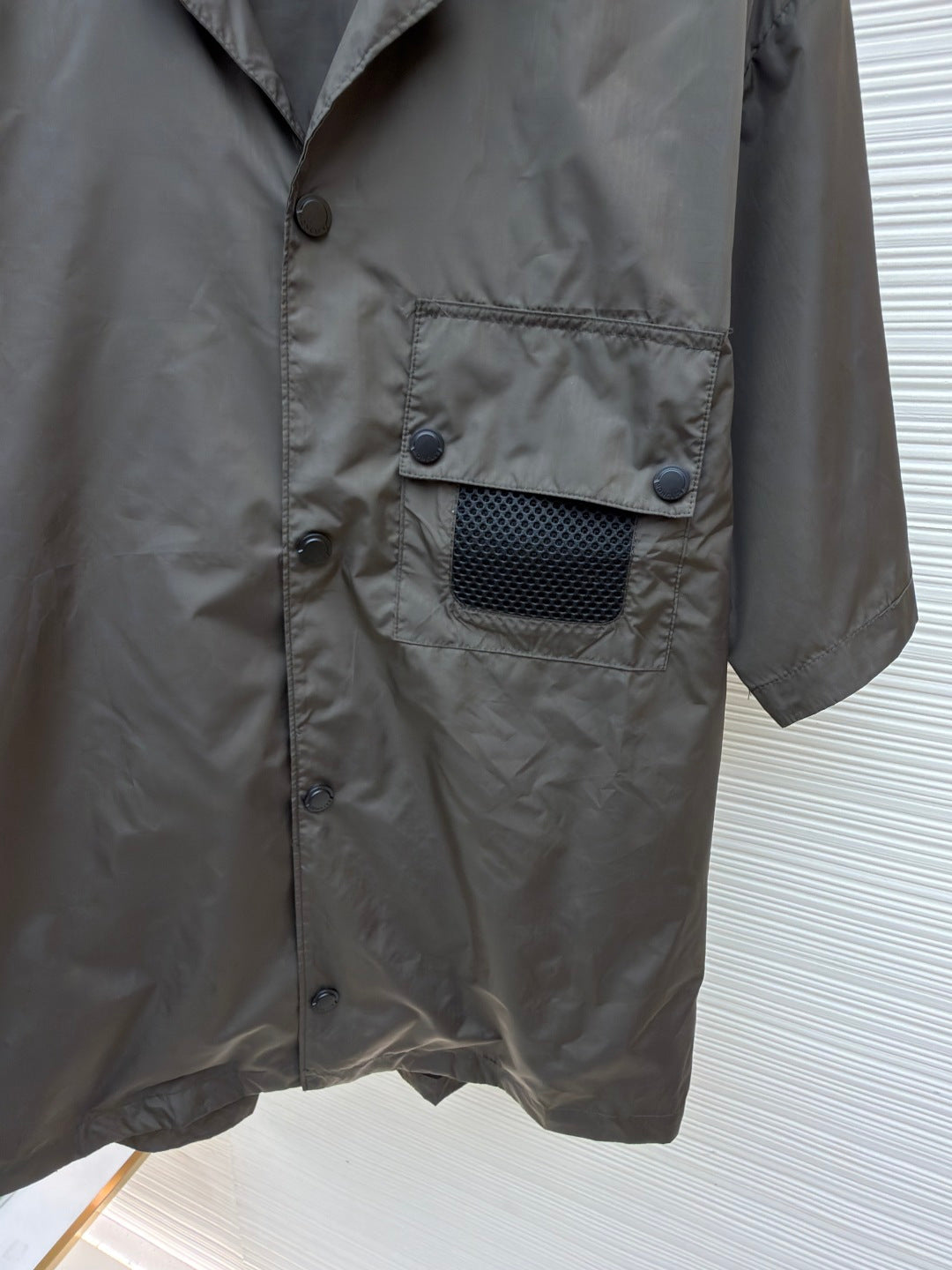 MONCLER 26S SHORT SLEEVE SHIRT 556