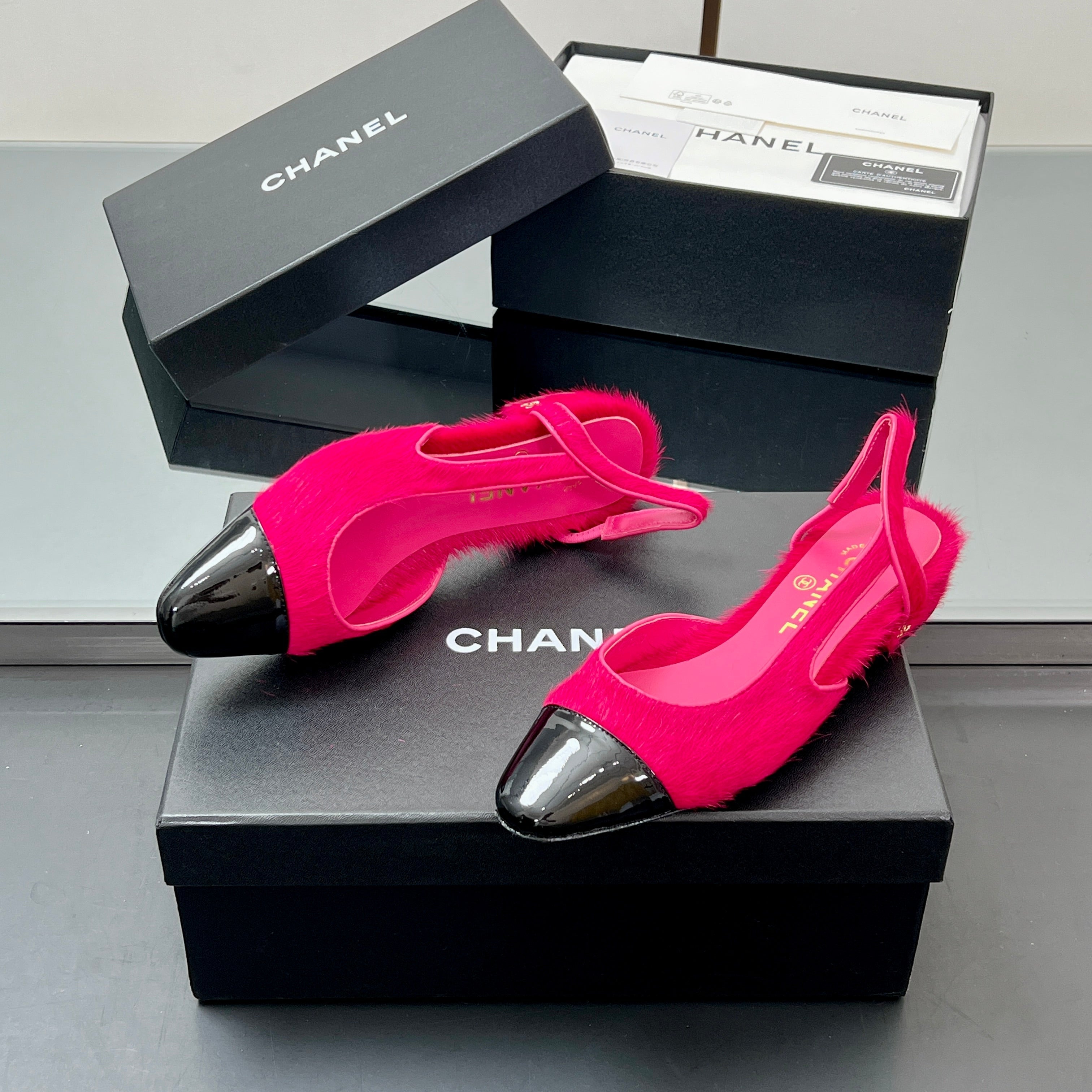 CC PONY HAIR SLINGBACK 25S IN PINK MIX BLACK GLOSSY LEATHER