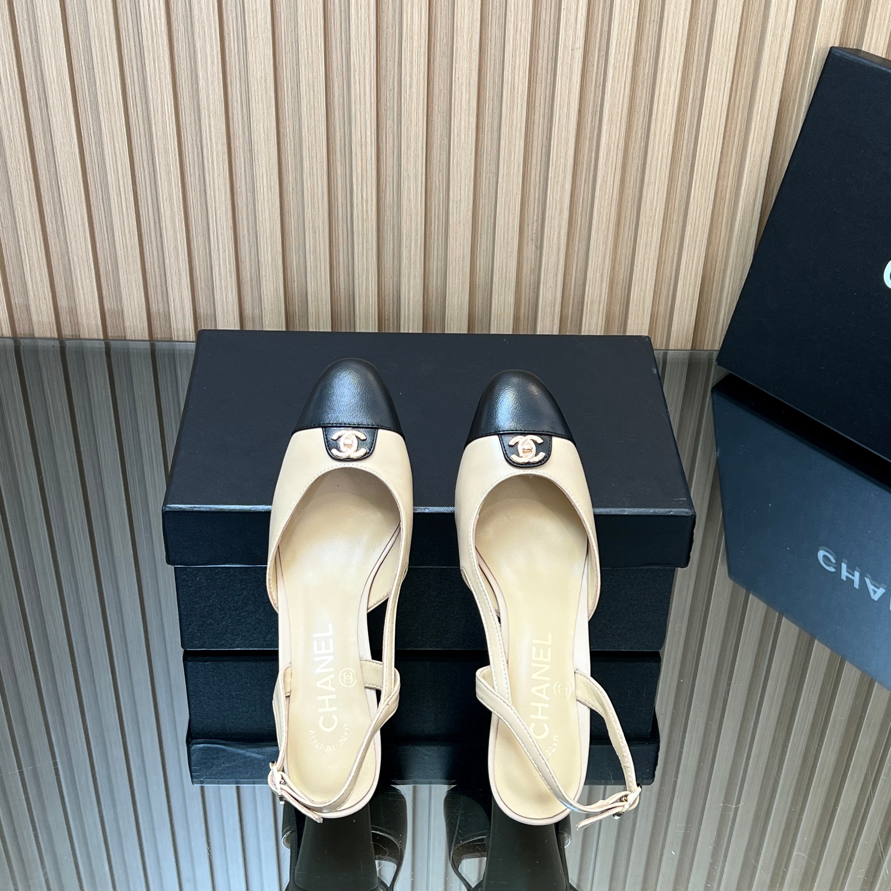 CHANEL 25S SLINGBACK SHOE LOGO 65MM IN BEIGE CALFSKIN GOLD HARDWRE