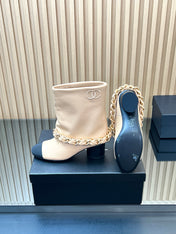 CHANEL 25S LOW BOOTS 65MM IN BEIGE CALFSKIN GOLD HARDWRE