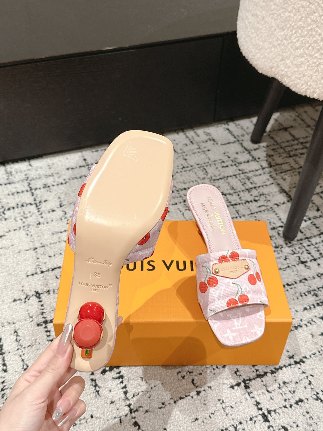 LV CHERRY HIGH HEELS 25S 55 MM IN LIGHT PINK DENIM STYLE 8