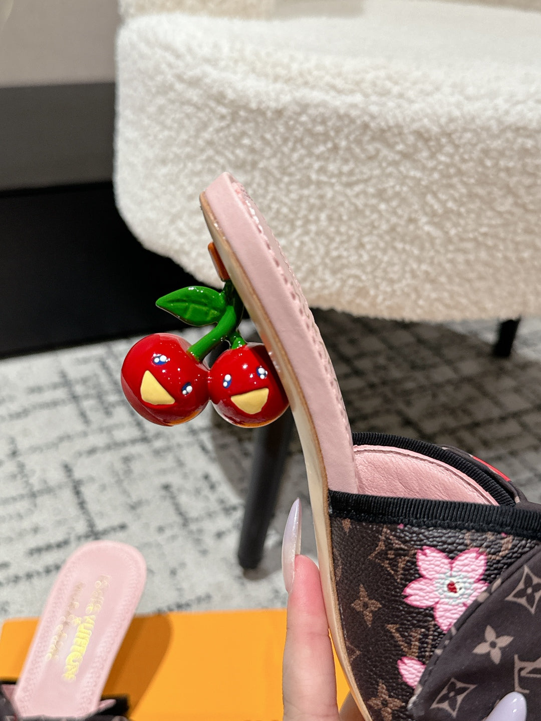 LV CHERRY HIGH HEELS 25S IN DARK BROWN AND PINK CALFSKIN WITH BOW STYLE 16