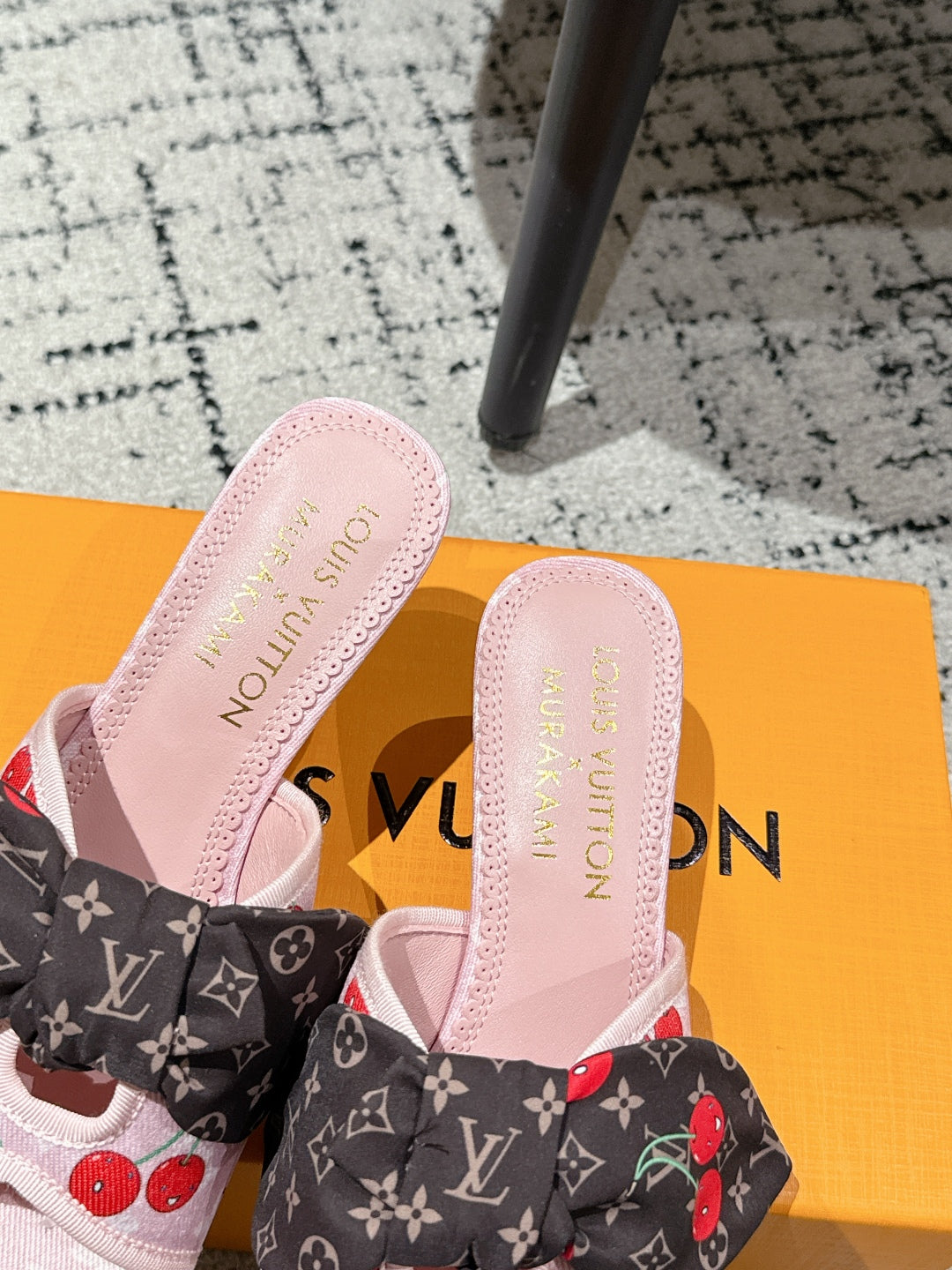 LV CHERRY HIGH HEELS 25S IN LIGHT PINK DENIM WITH BOW STYLE 4