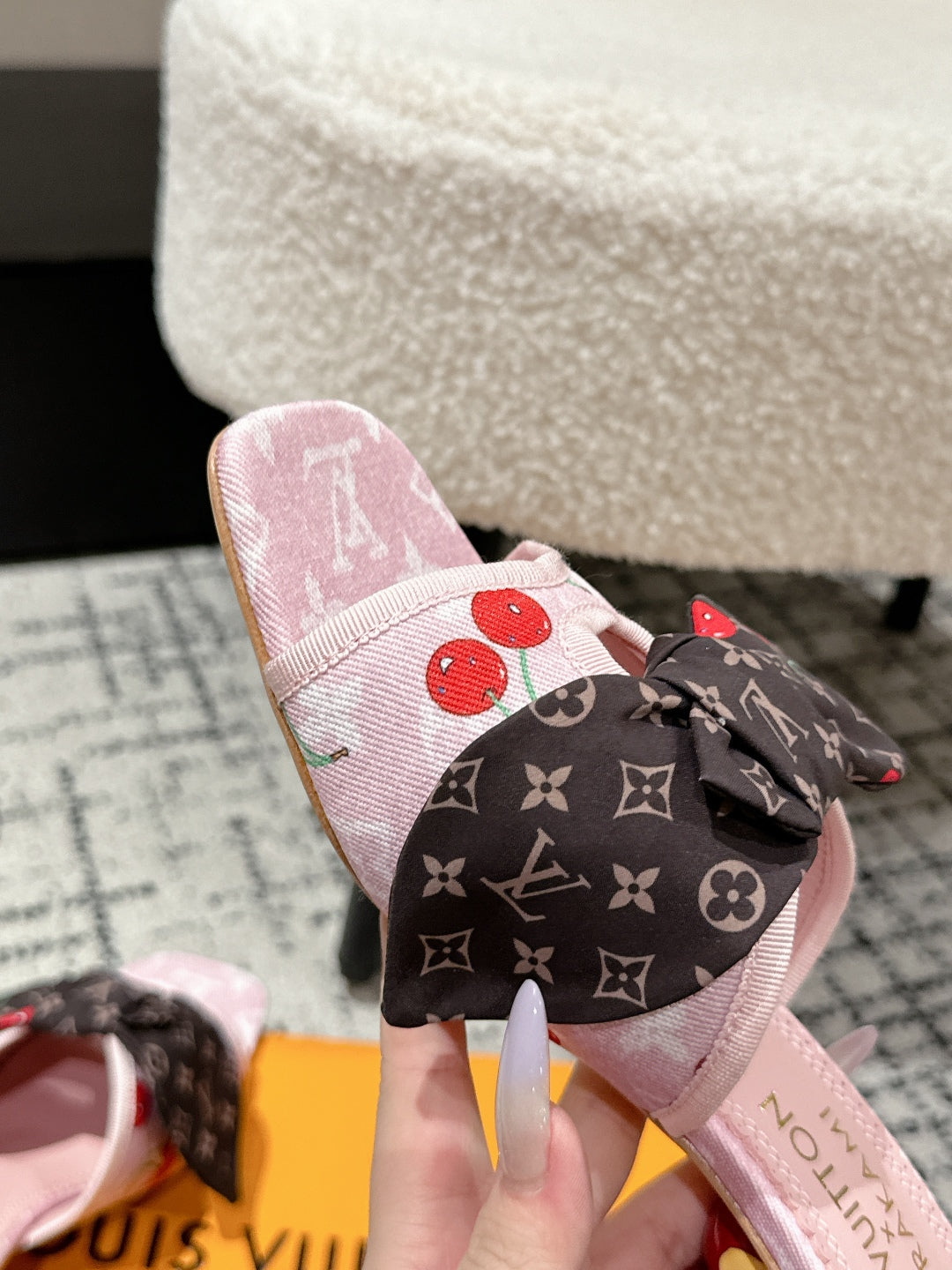 LV CHERRY HIGH HEELS 25S IN LIGHT PINK DENIM WITH BOW STYLE 4
