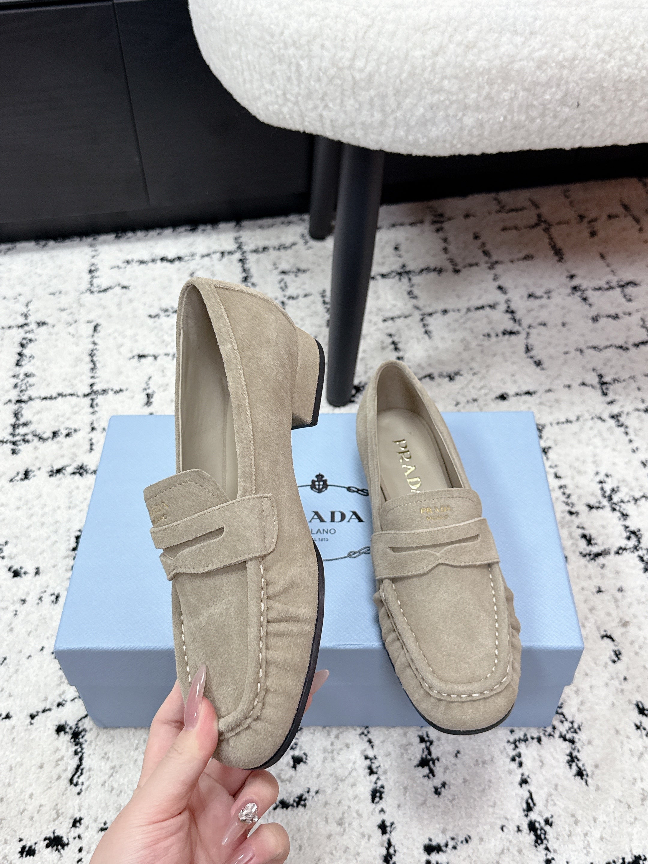 PRADA 26S LOAFERS 25MM IN BEIGE SUEDE