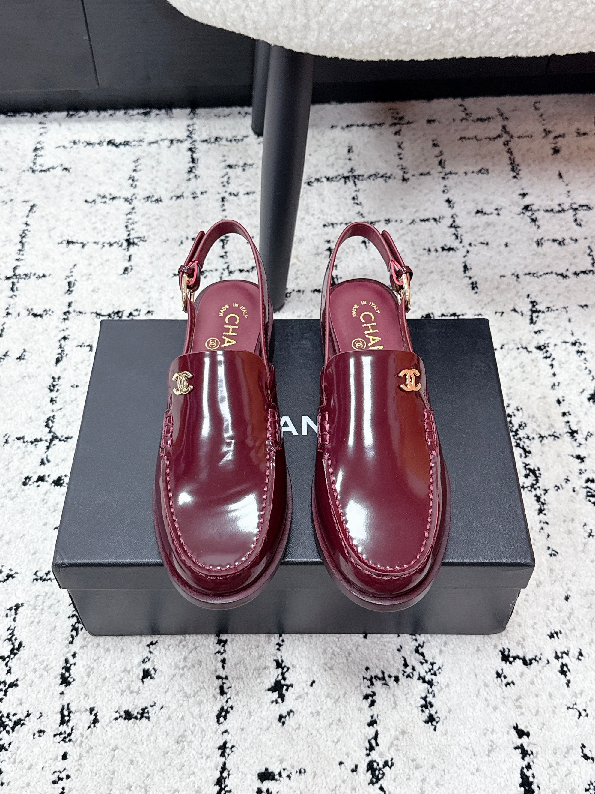 CHANEL 26S SLINGBACK LOAFERS IN BURGUNDY RED PATENT CALFSKIN WITH CC LOGO
