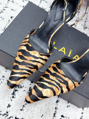 ALAIA 26S POINTED-TOE HEELS 90 MM IN TIGER PRINT PONY HAIR