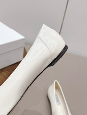 THE ROW 26S BALLET FLATS IN WHITE CALFSKIN