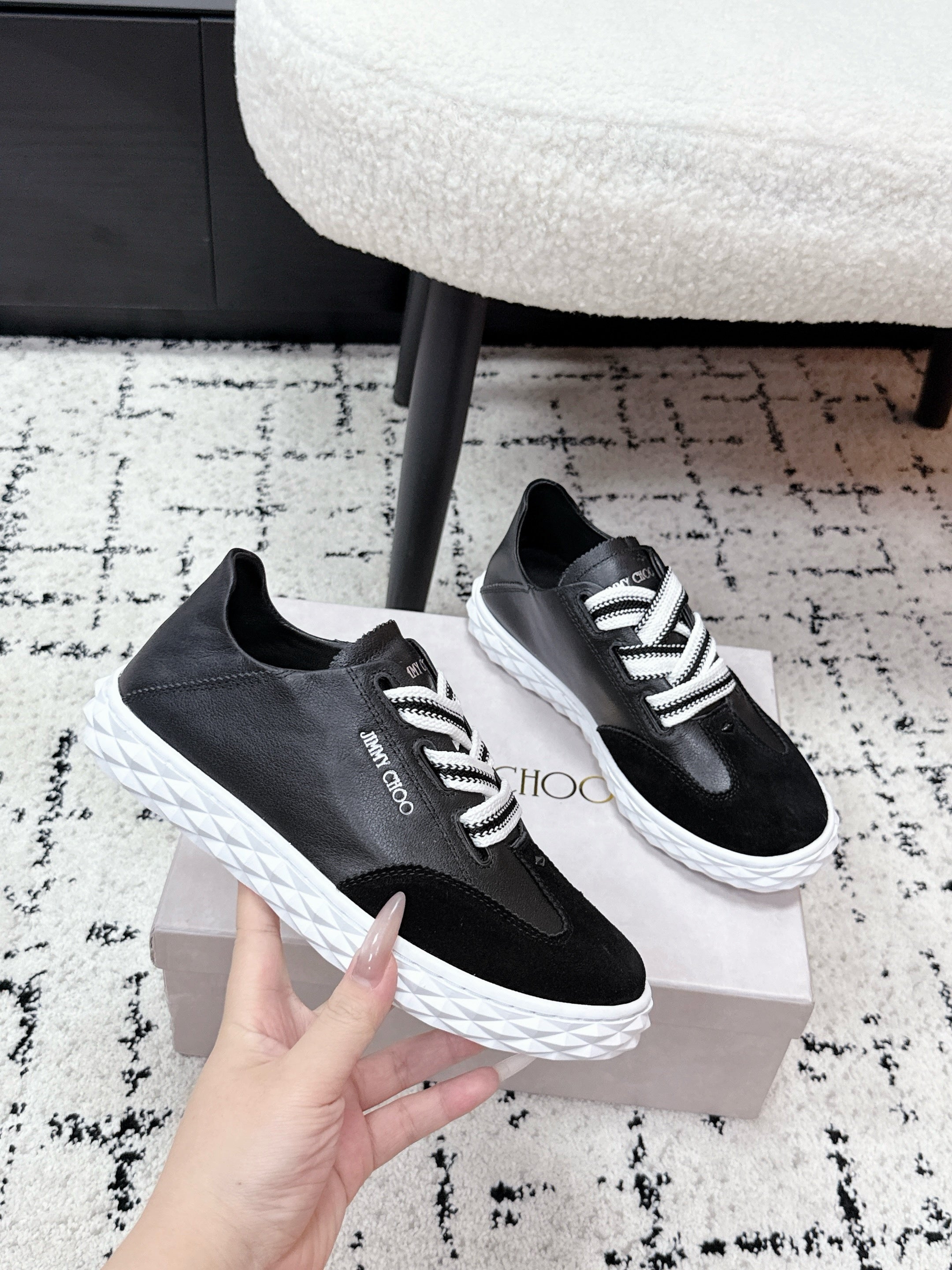 JIMMY CHOO 26S SNEAKERS IN BLACK CALFSKIN AND SUEDE