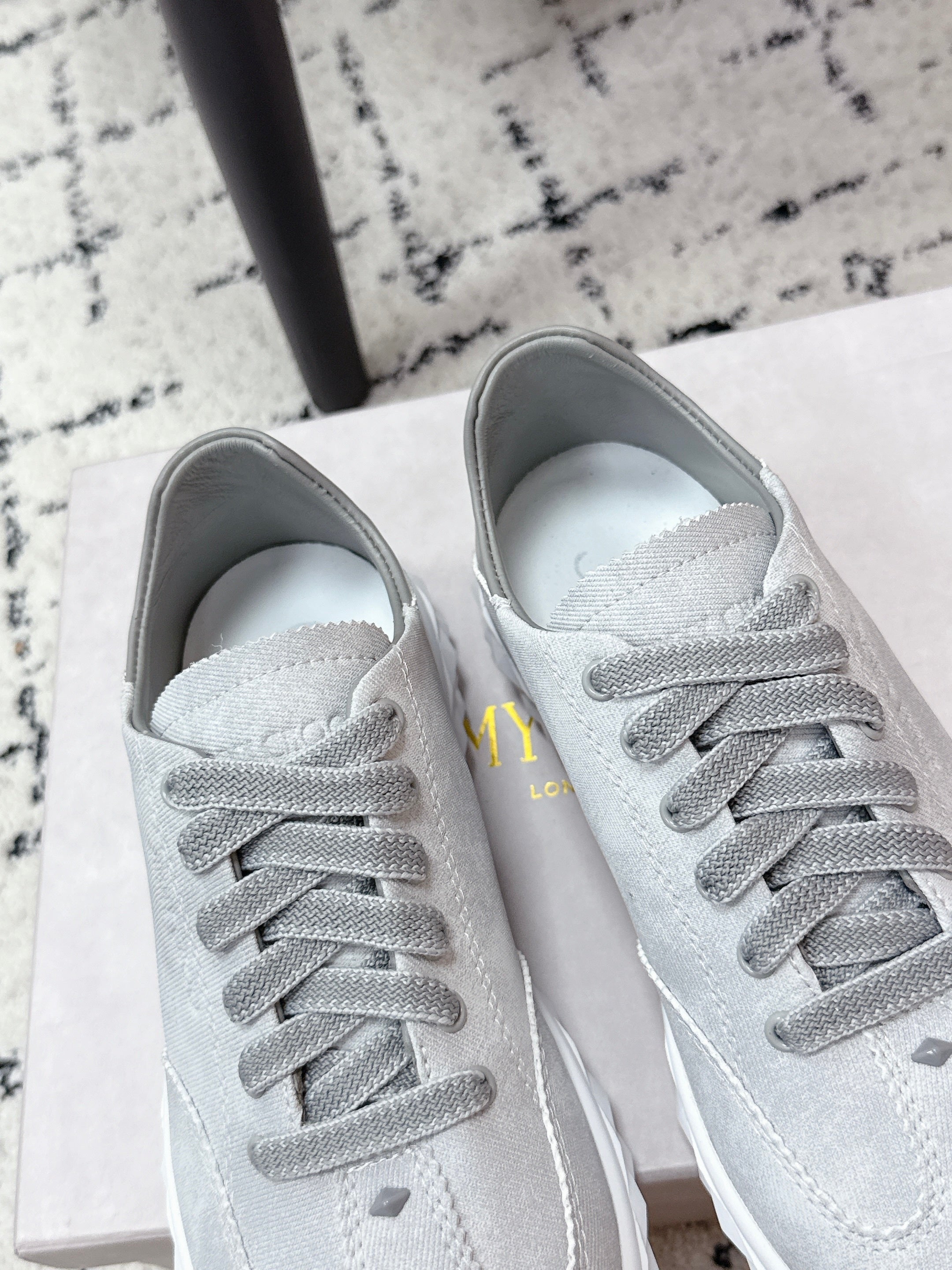 JIMMY CHOO 26S SNEAKERS IN GREY SUEDE