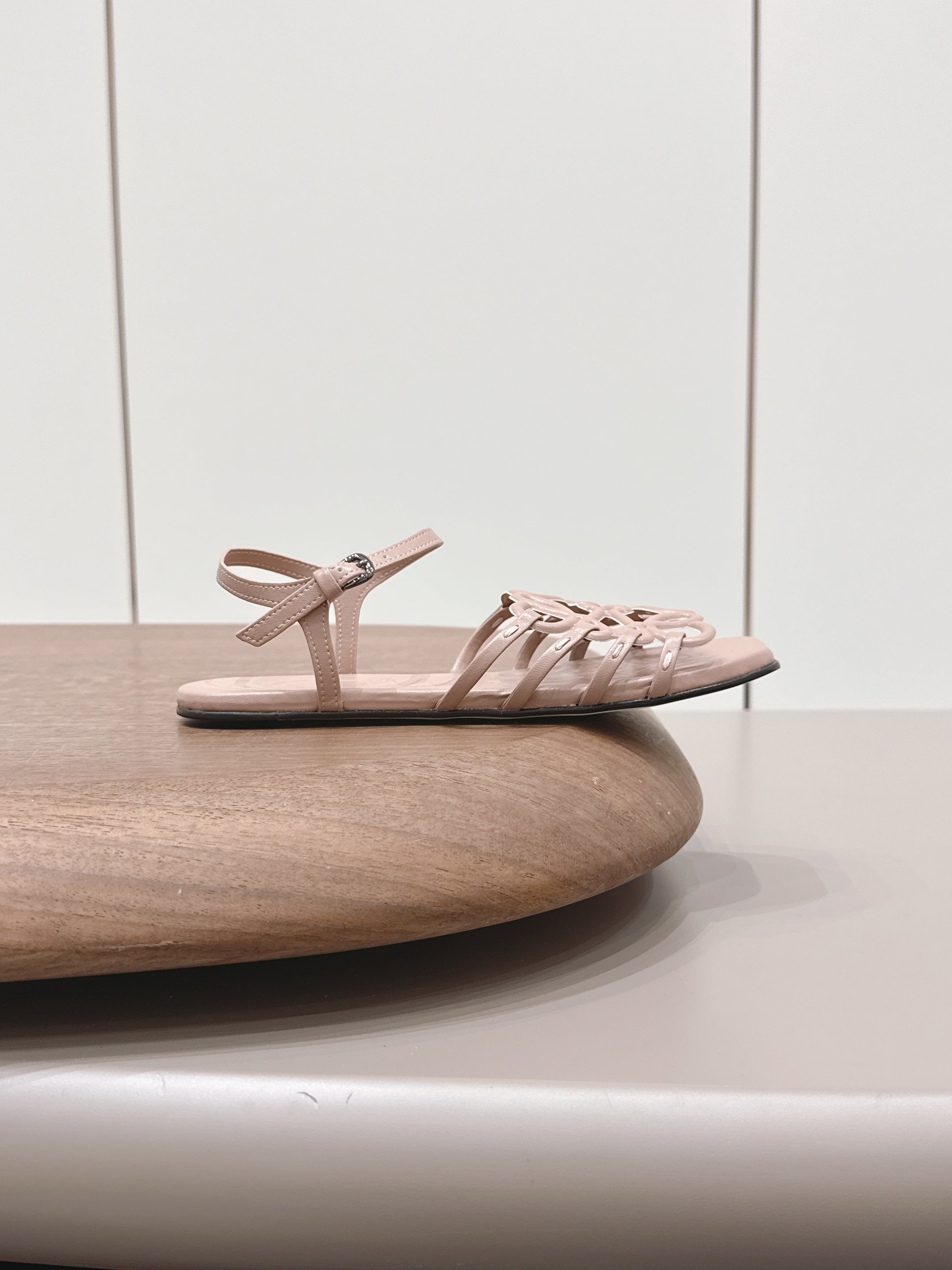 LOEWE 26S SQUARE TOE SANDALS IN PINK CALFSKIN LOGO