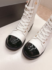 CHANEL ANKLE BOOTS 25S IN WHITE MIX BLACK LAMBSKIN WITH ZIPPER