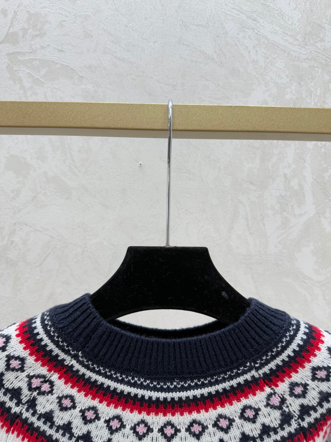 MIUMIU SWEATER STYLE 682