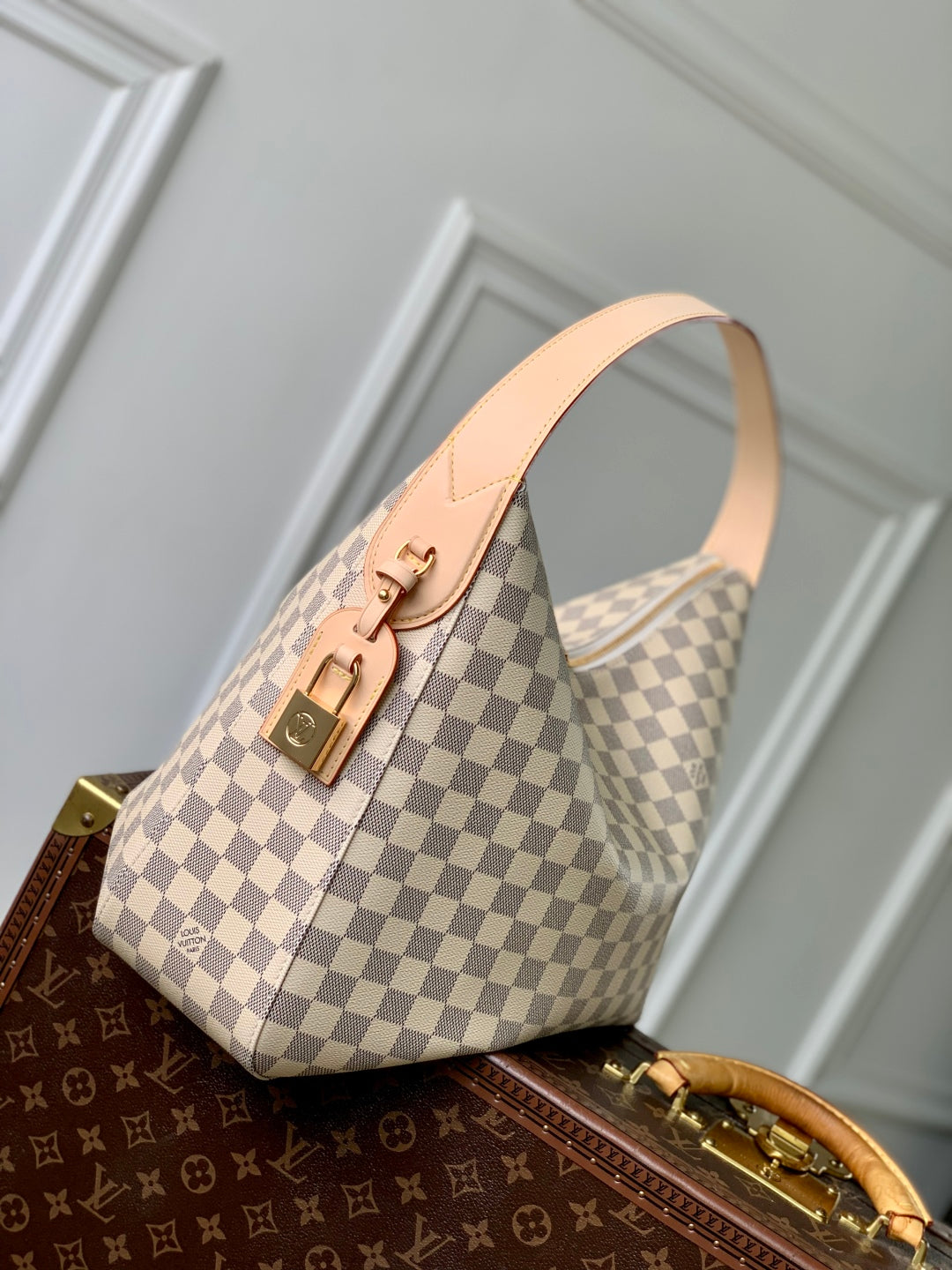 SLOUCHY PM 40 IN WHITE GREY CHECKERBOARD PATTERN DAMIER AZUR COATED CANVAS