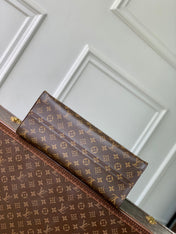 ONTHEGO ORGANIZER 37 IN BROWN COATED CANVAS AND CALFSKIN