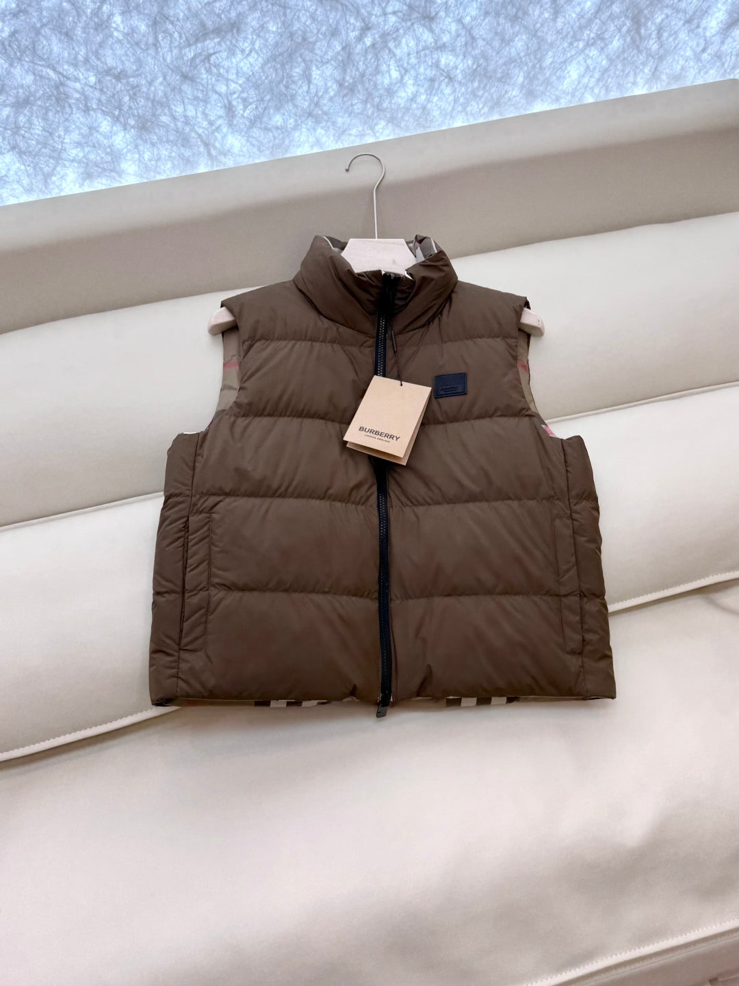 BURBERRY 25S REVERSIBLE PUFFER VEST 166