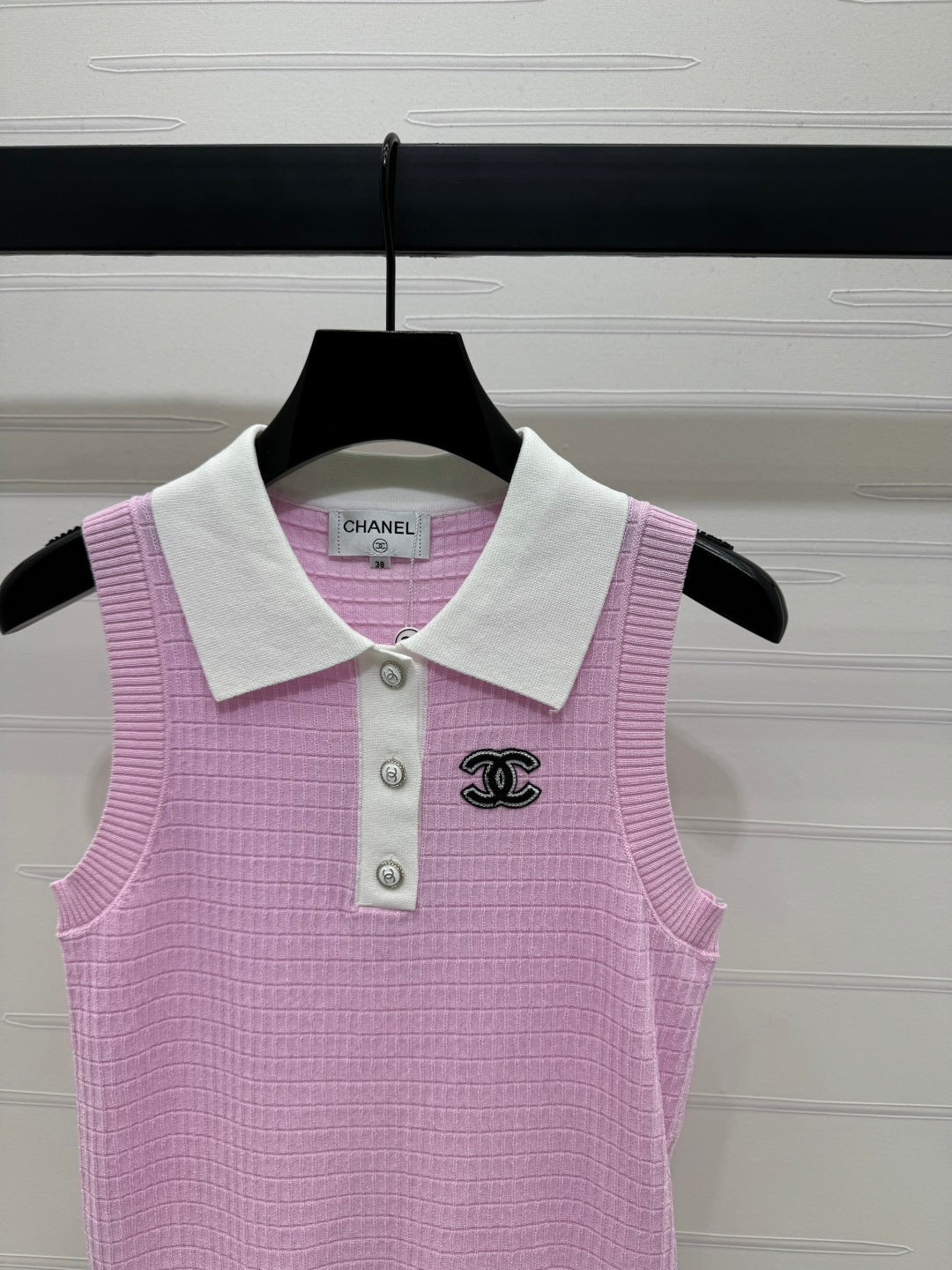 CHANEL 25S DOUBLE C LOGO KNIT COLLAR VEST 264071