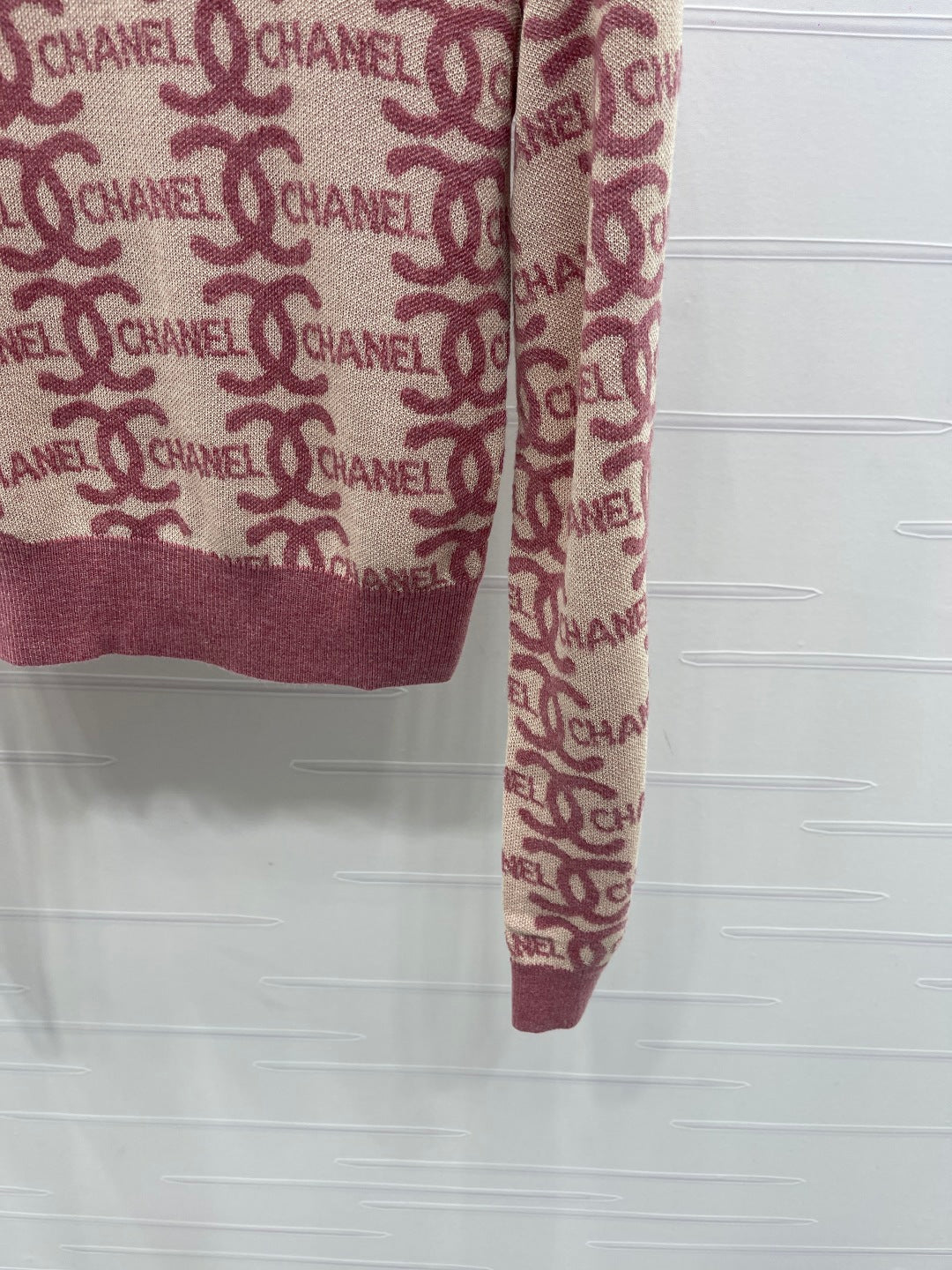 CHANEL 25S SWEATER STYLE 184