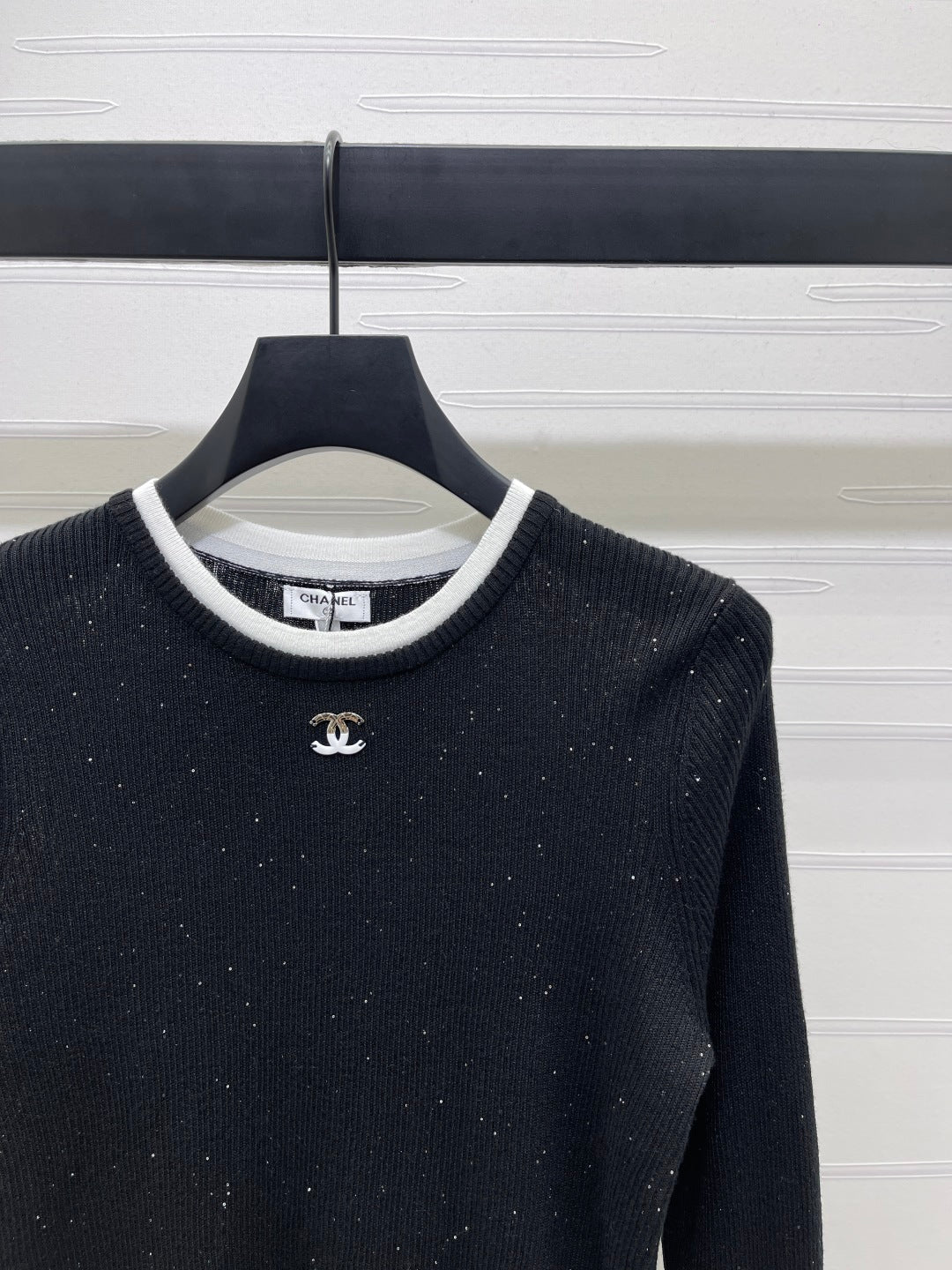 CHANEL 25S SWEATER STYLE 209