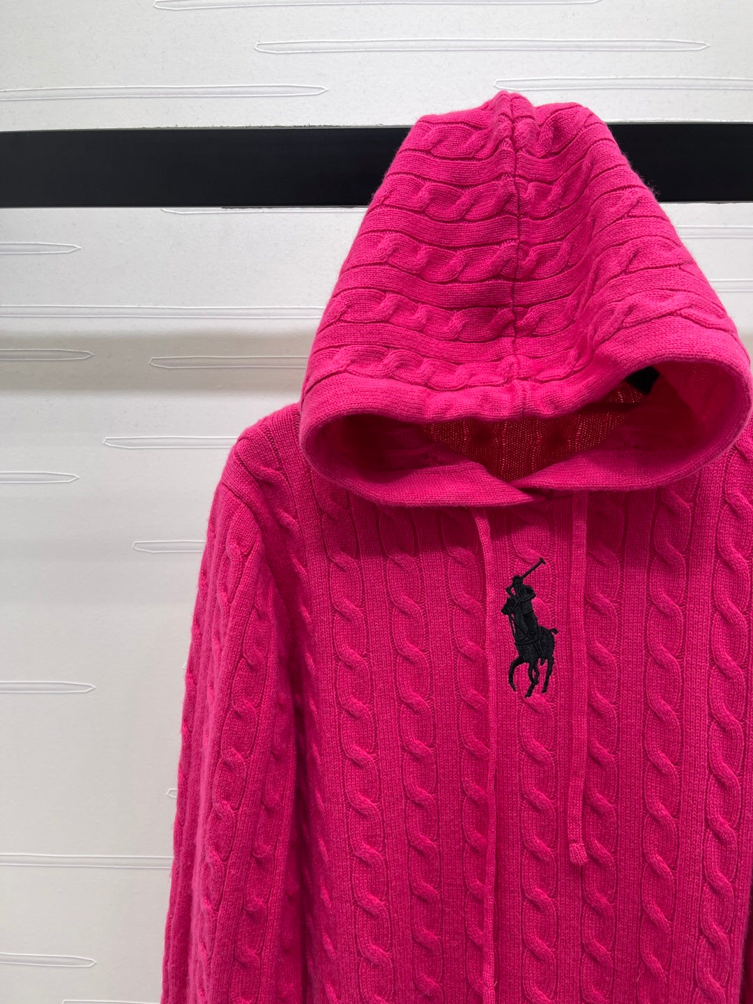 RALPH LAUREN 25S KNITTED V-NECK SWEATER 251