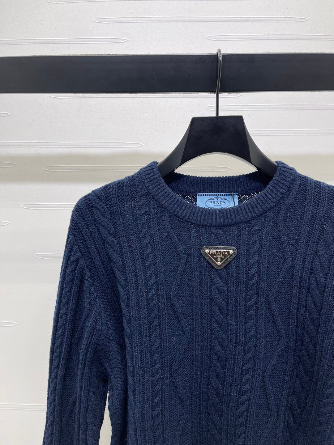 PRADA 25S KNIT SWEATER 221