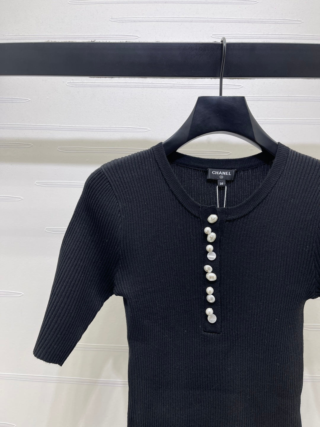 CHANEL 26S SHORT-SLEEVE KNIT TOP 1331