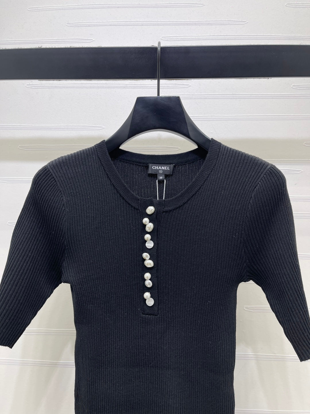 CHANEL 26S SHORT-SLEEVE KNIT TOP 1331