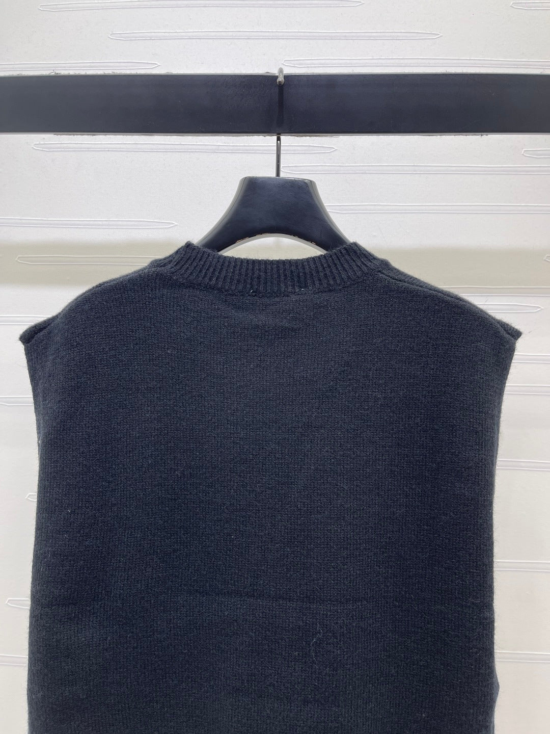 CHANEL 26S CONTRAST KNIT VEST 1324