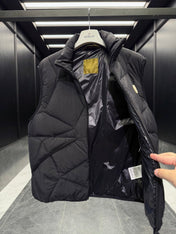 MONCLER 25S SLEEVELESS JACKET 479