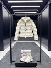 MONCLER 25S JACKET IN WHITE 019