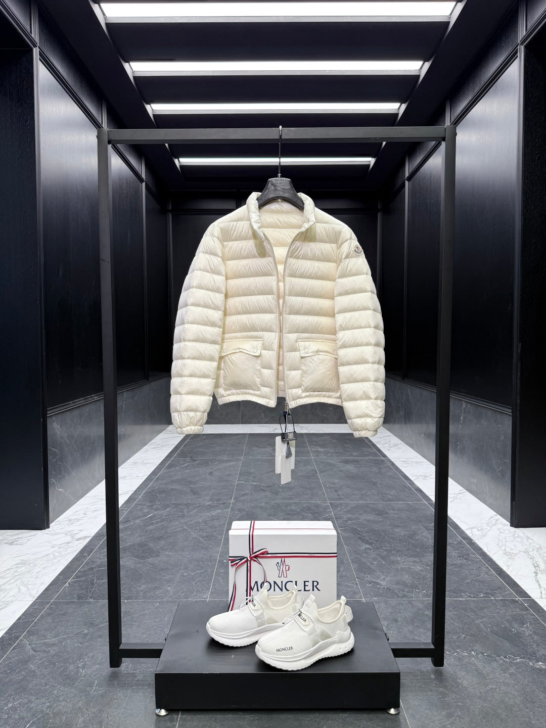 MONCLER 25S JACKET 025