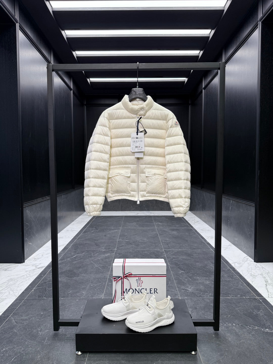 MONCLER 25S JACKET 025