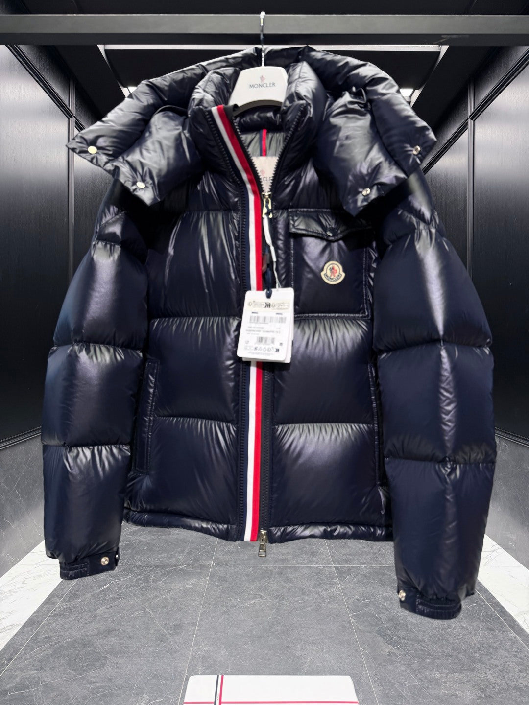 MONCLER JACKET STYLE 186