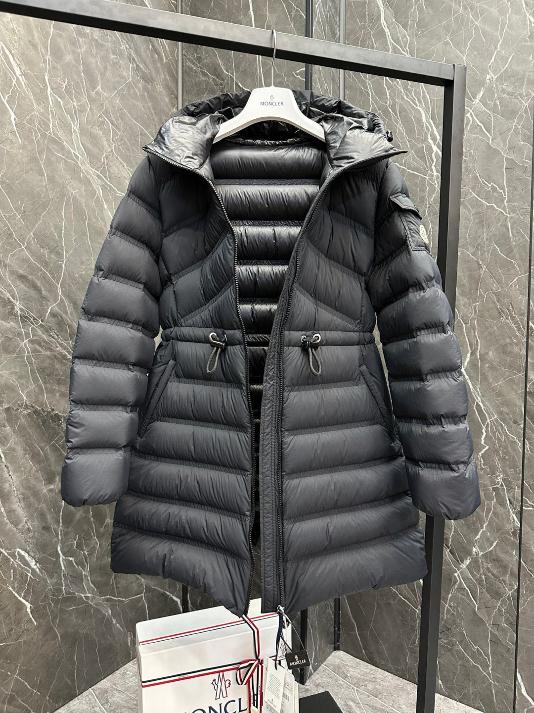 MONCLER 25S PREMIUM DOWN COAT 476
